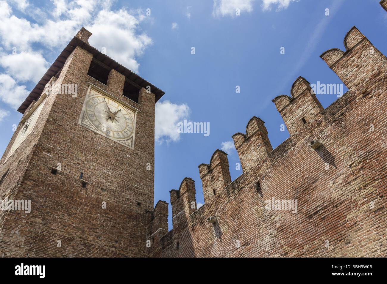 Ancient Walls Of Castelvecchio Fortress In Verona Italy The Medieval 