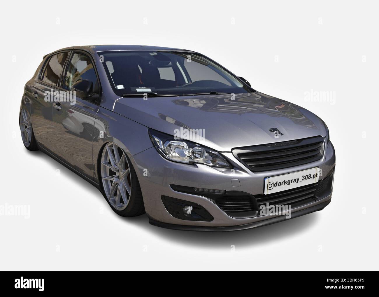 The Peugeot 308 is a popular tuning object. Here is a large station ...