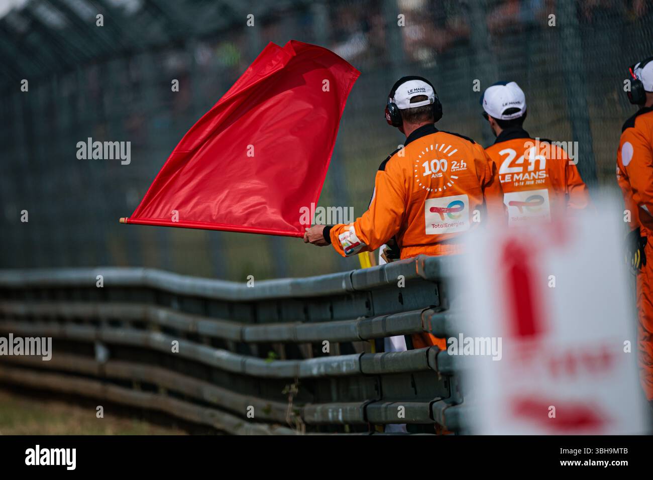 Drapeau rouge, red flag during the Test Day of the 24 Hours of Le Mans ...