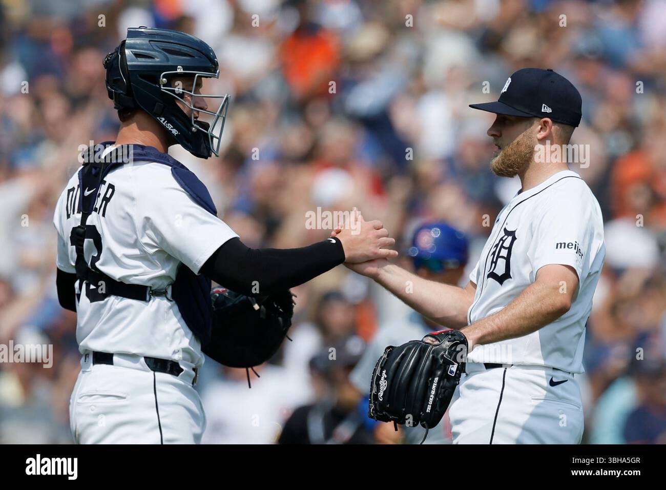 Detroit Tigers catcher Dillon Dingler and pitcher Will Vest (19