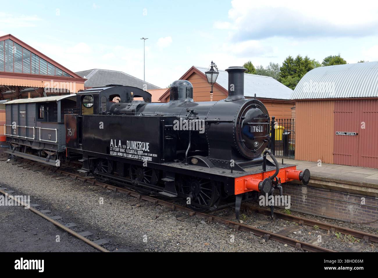 LMS 3F 'Jinty' Steam loco at Severn Valley Railway painted in War Dept British Expeditionary Force livery. 8 Jintys were shipped to France in 1940 Stock Photo