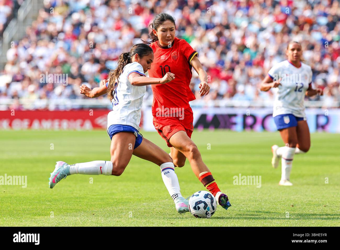 May 31st, 2025: Wang Yanwen of China (10) handles the ball defended by ...