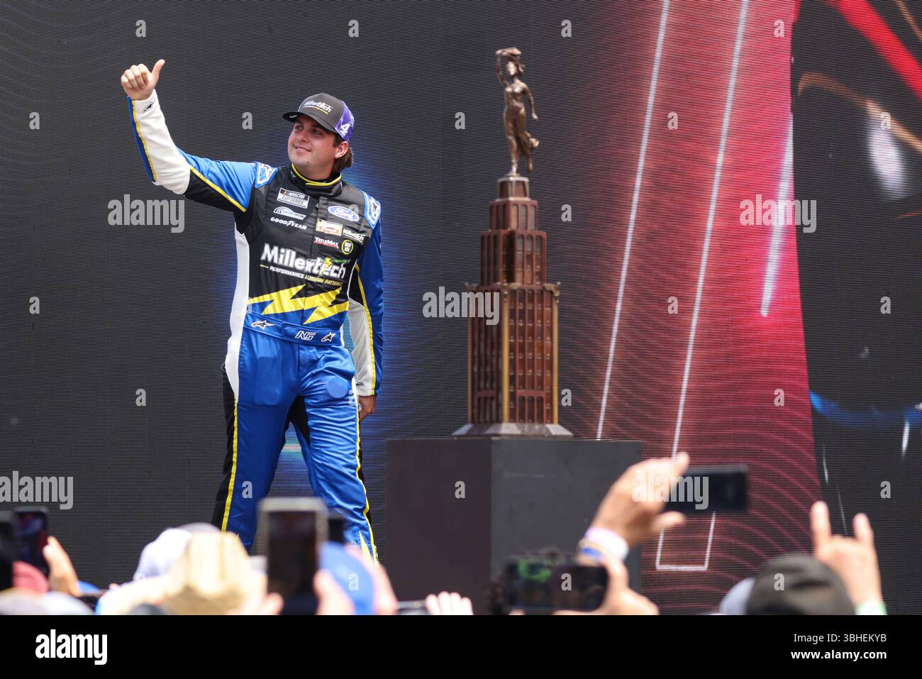 BROOKLYN, MI - JUNE 08: Noah Gragson (#4 Front Row Motorsports ...