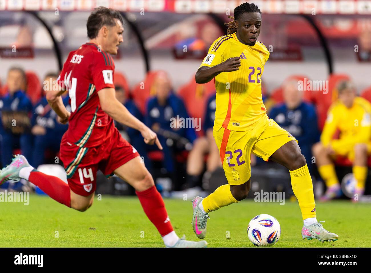 BRUSSELS, BELGIUM - JUNE 9: Connor Roberts of Wales battles for the ball with Jeremy Doku of Belgium during the FIFA 2026 World Cup Qualifier match between Belgium and Wales at King Baudouin Stadium on June 9, 2025 in Brussels, Belgium. (Photo by Joris Verwijst/Orange Pictures) Credit: Orange Pics BV/Alamy Live News Stock Photo