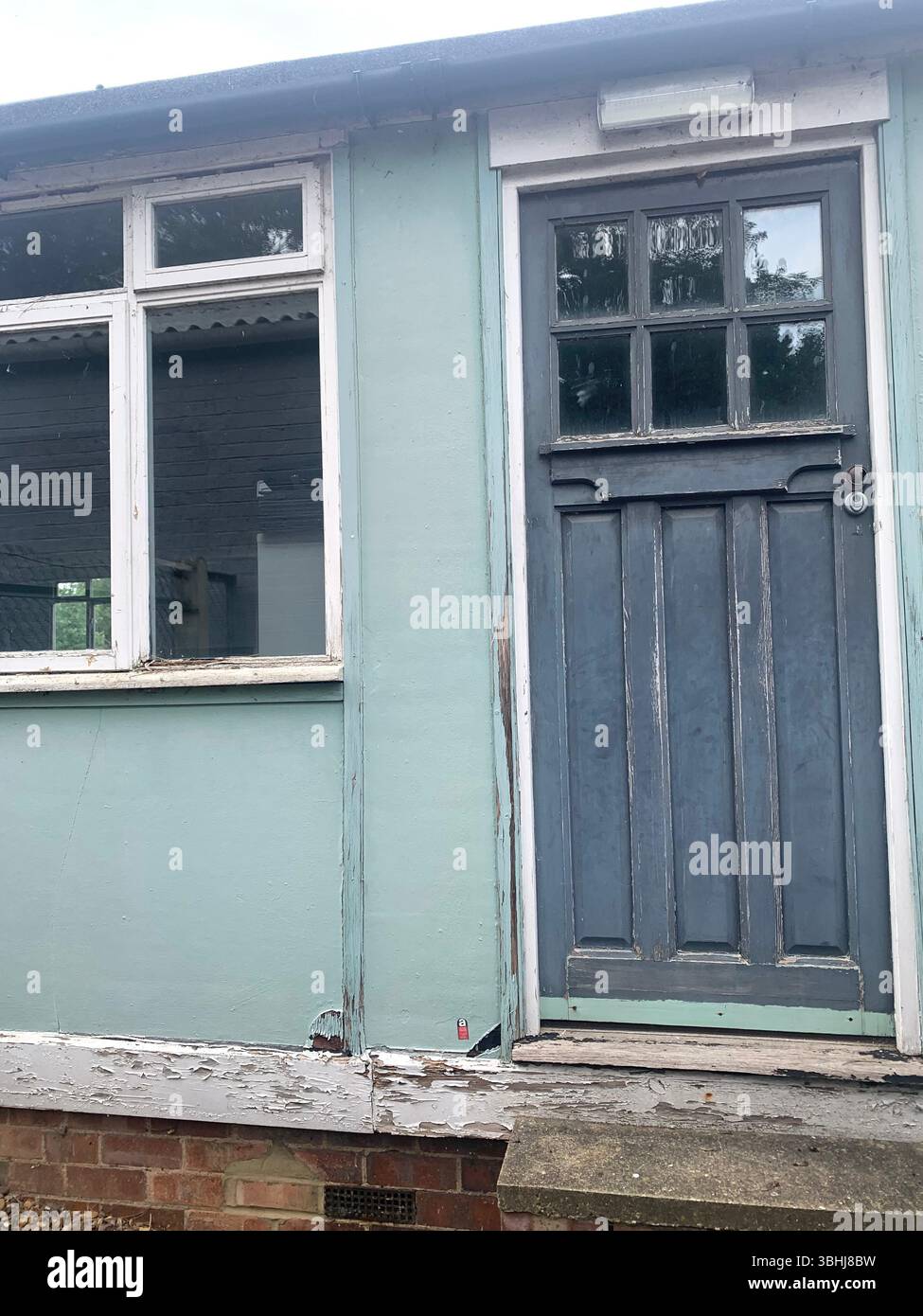 Bletchley Park wartime house mansion code breaking world war 2  and 1 old mansion British intelligence history historic place visit building building - Smartphone Captured Stock Image