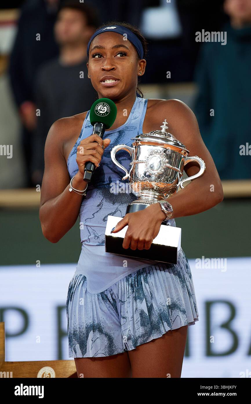 PARIS, FRANCE - JUNE 07: Coco Gauff of United States with the Coupe Suzanne Lenglen trophy after her victory over Aryna Sabalenka in the Women’s Singl Stock Photo