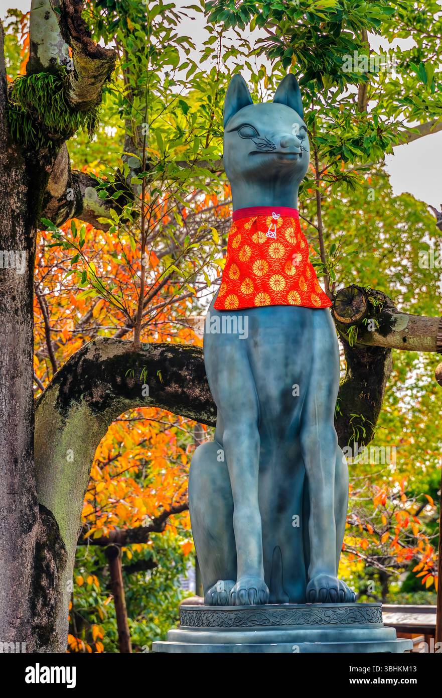 Fox goddess hi-res stock photography and images - Alamy