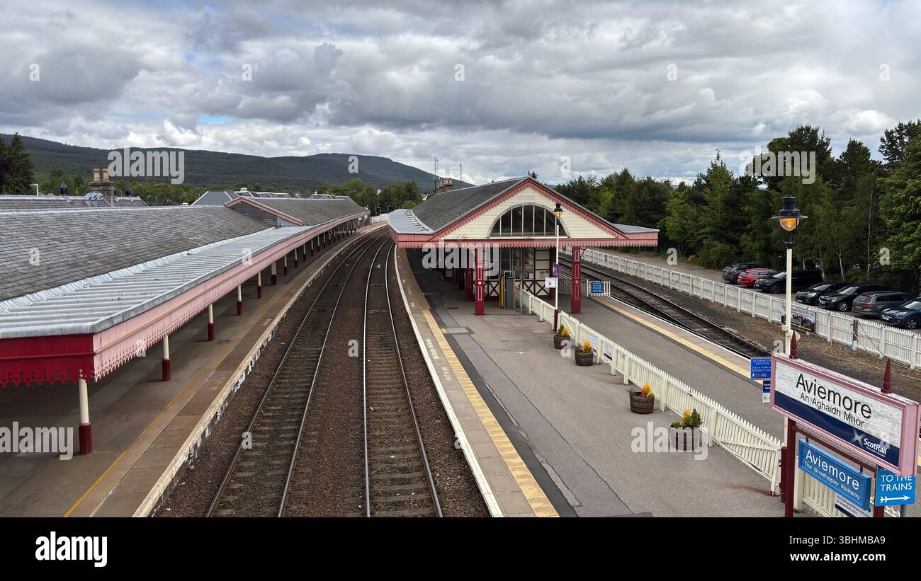 The historic Aviemore railway station building stands proud in the Highlands, blending traditional architecture with the cha Stock Photo