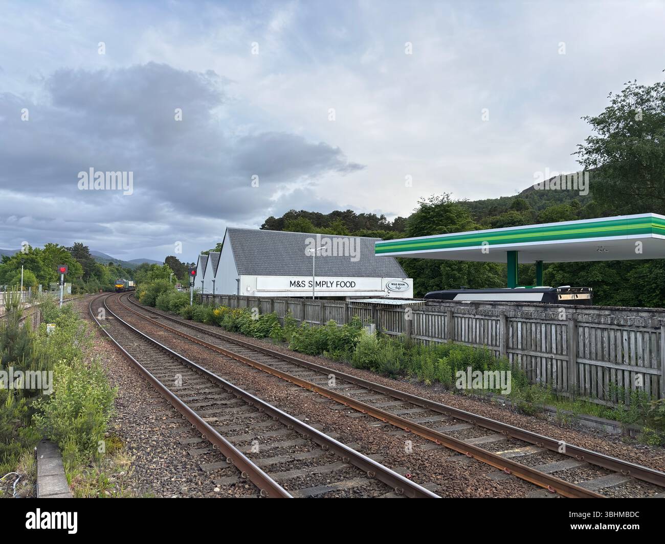 The historic Aviemore railway station building stands proud in the Highlands, blending traditional architecture with the cha Stock Photo