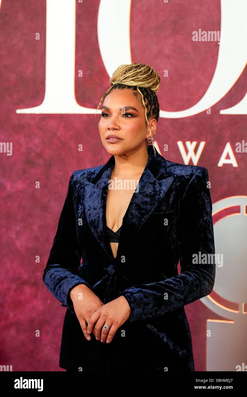 (R) Emmy Raver-Lampman during the 2025 Tony Awards, held at Radio City ...