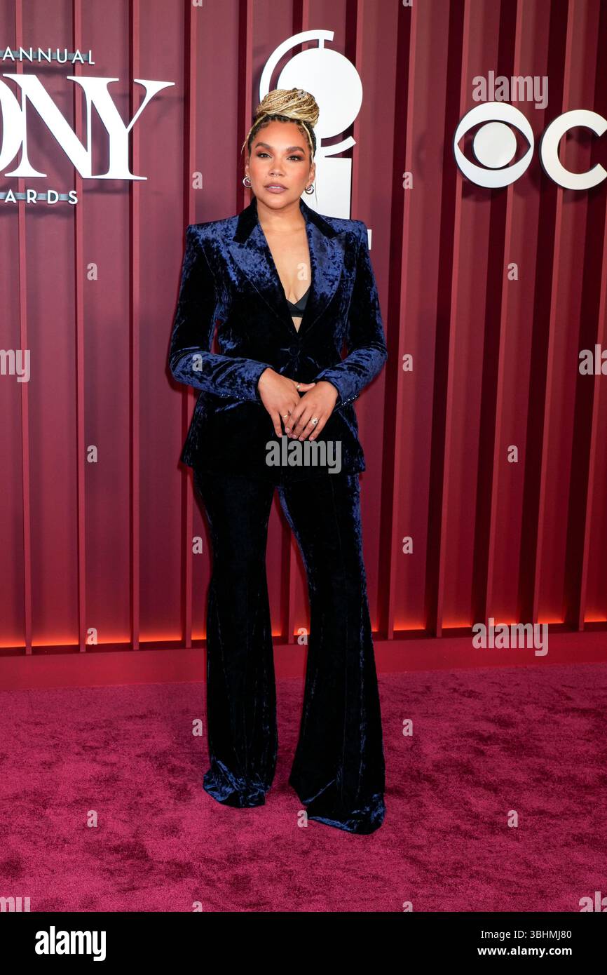 (R) Emmy Raver-Lampman during the 2025 Tony Awards, held at Radio City ...