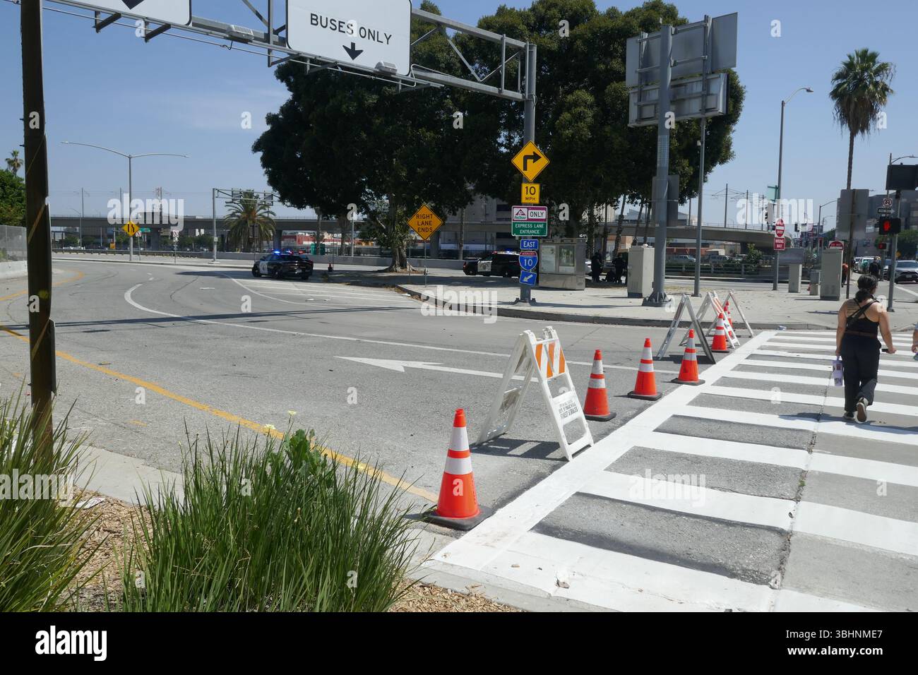 Los Angeles, California, USA 10th June 2025 Road Closures with Police ...