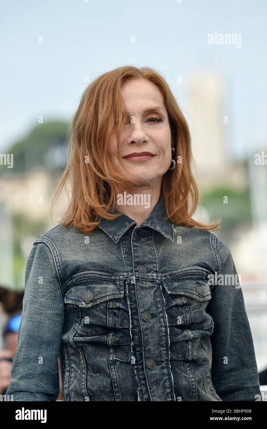 Actress Isabelle Huppert posing during the photocall of the film The ...