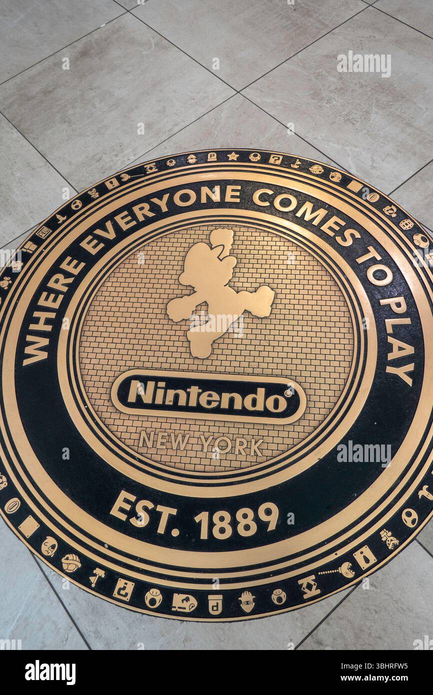 Nintendo Store Rockefeller The Nintendo store is located at 10 Rockefeller Center in Midtown ...