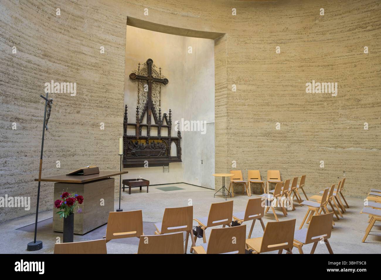 Innenraum Altar Kapelle Der Vers hnung Gedenkst tte Berliner Mauer innenraum-altar-kapelle-der-vers-hnung-gedenkst-tte-berliner-mauer