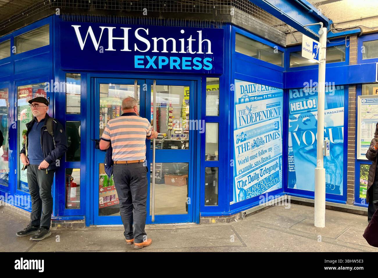 A WHSmith Express outlet at Southampton Central Railway Station. Southampton, Hampshire, England. 8th May 2025. - Smartphone Captured Stock Image