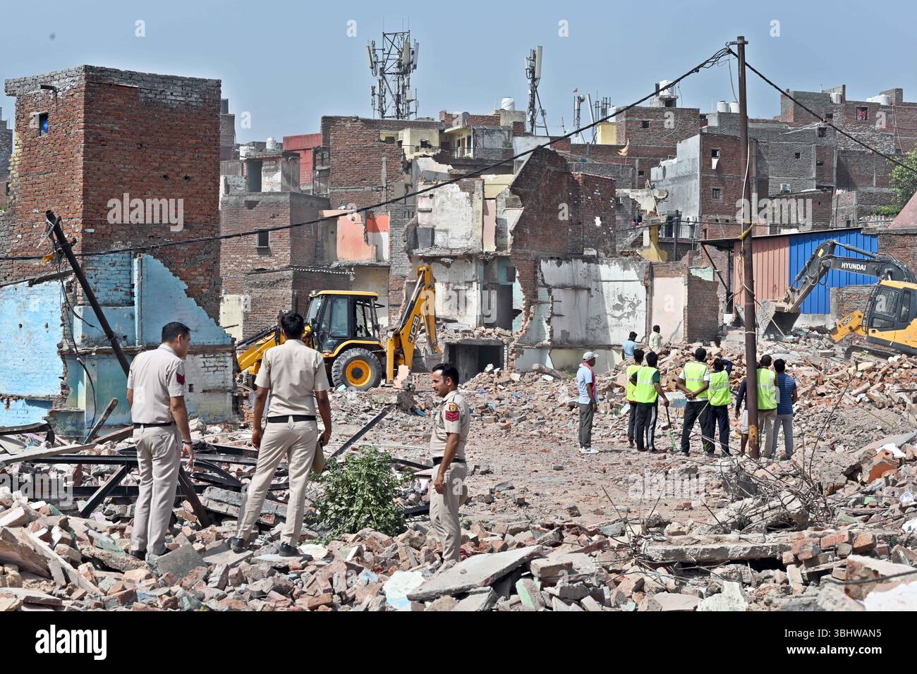 Why New Delhi And Islamabad Are Playing A Dangerous Game Of Security Removal