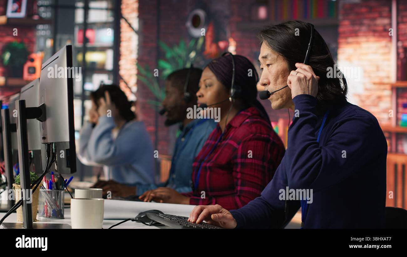 Call center employee assisting customers hi res stock photography and