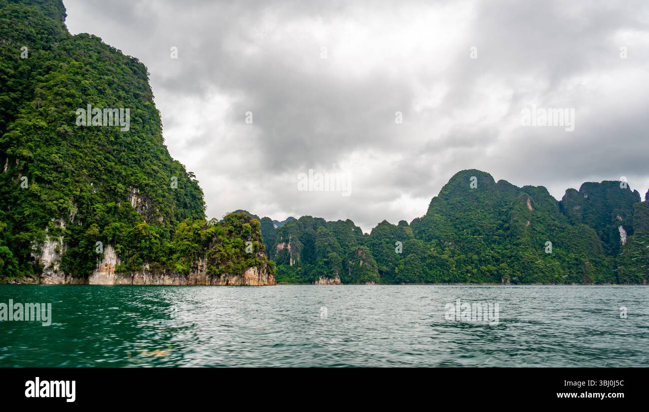 view-of-khao-sok-lake-in-krabi-province-thailand-with-towering
