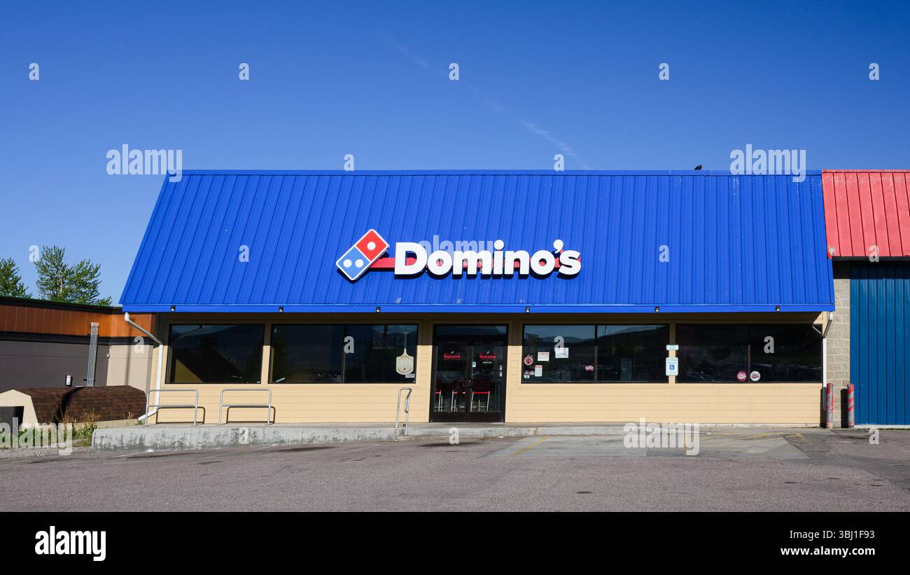 Dominos pizza sign usa hi-res stock photography and images - Alamy