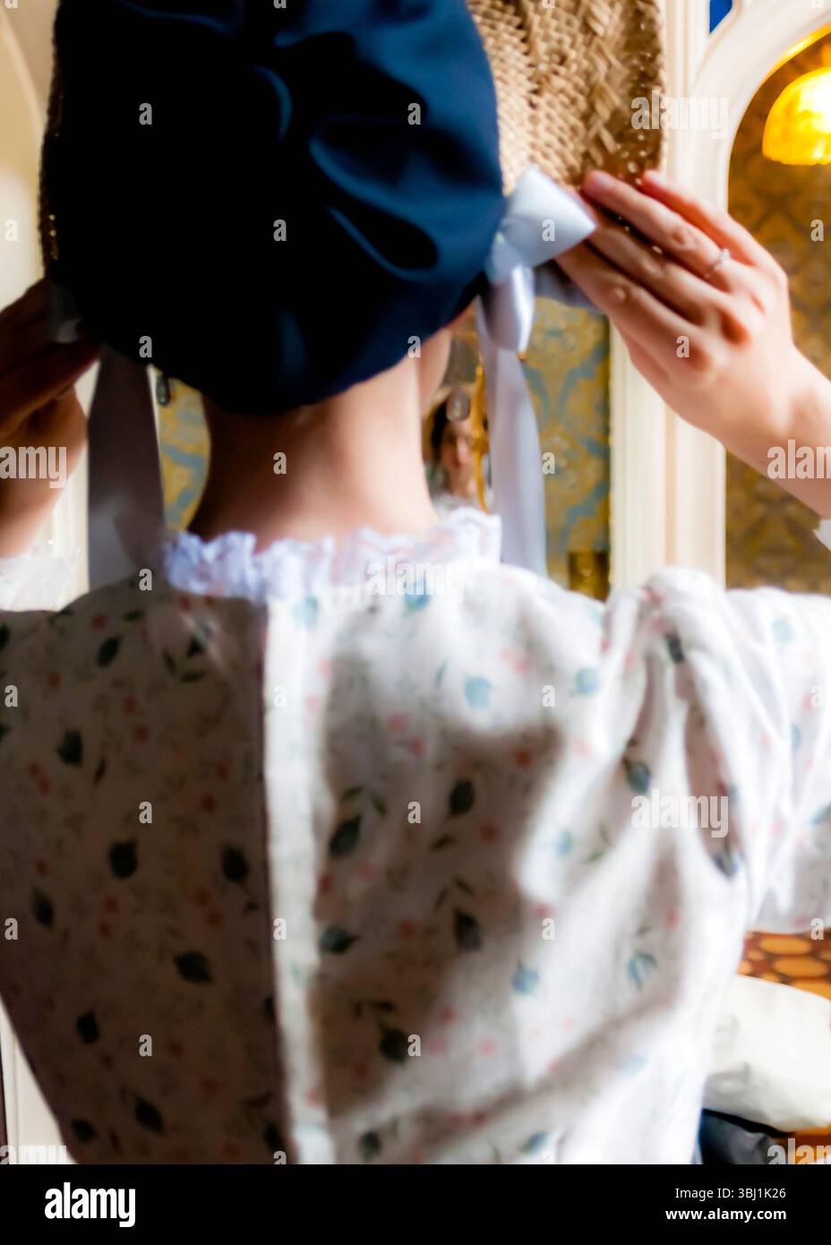 Woman in lace bonnet hi-res stock photography and images - Alamy