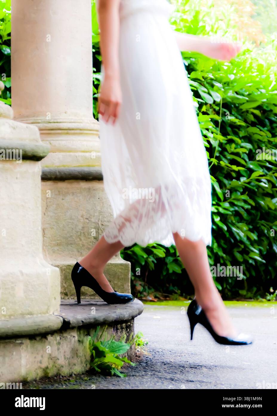 Attractive legs high heels hi-res stock photography and images - Alamy