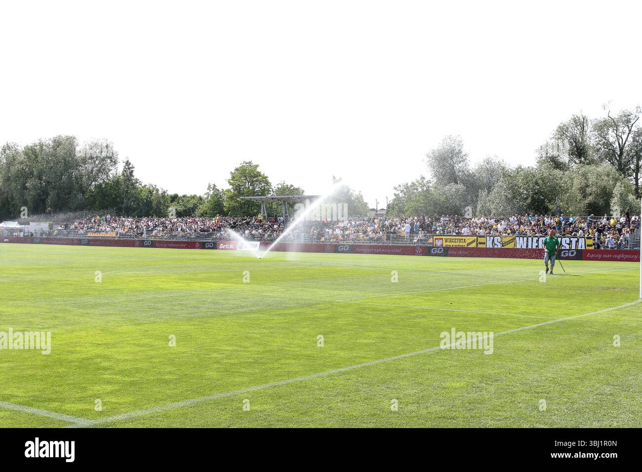 Krakow, Poland. 12th June, 2025. football 2024 2025 Betclic 2 Liga Wieczysta Krakow vs KKS 1925 Kalisz op: WIECZYSTA KRAKOW KIBICE Credit: Konrad Swierad/Alamy Live News Stock Photo