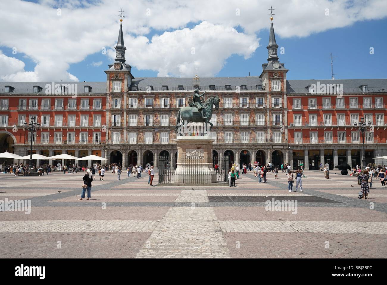 Famous plaza mayor in madrid hi-res stock photography and images - Alamy