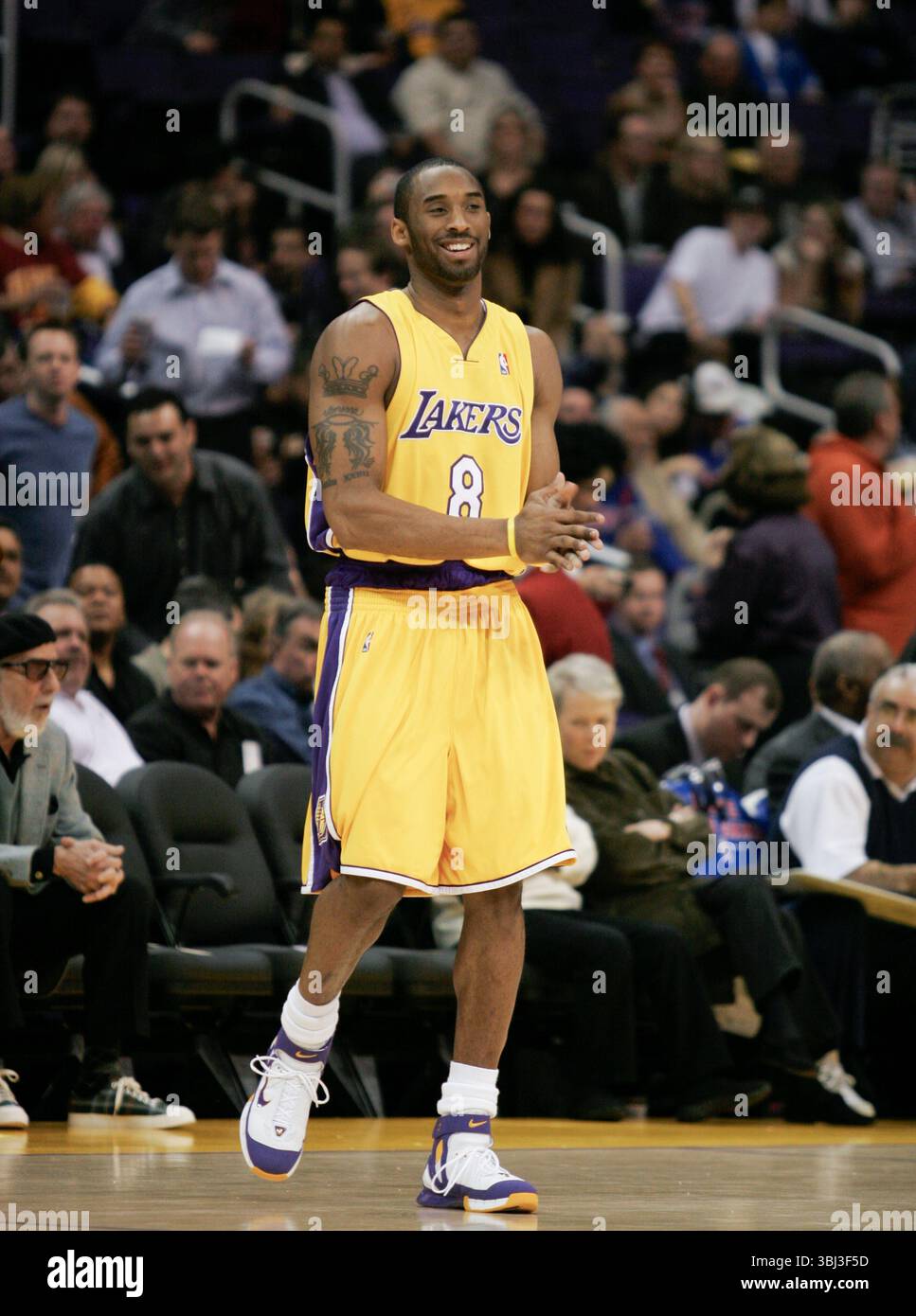 Kobe bryant lakers 2005 hi-res stock photography and images - Alamy