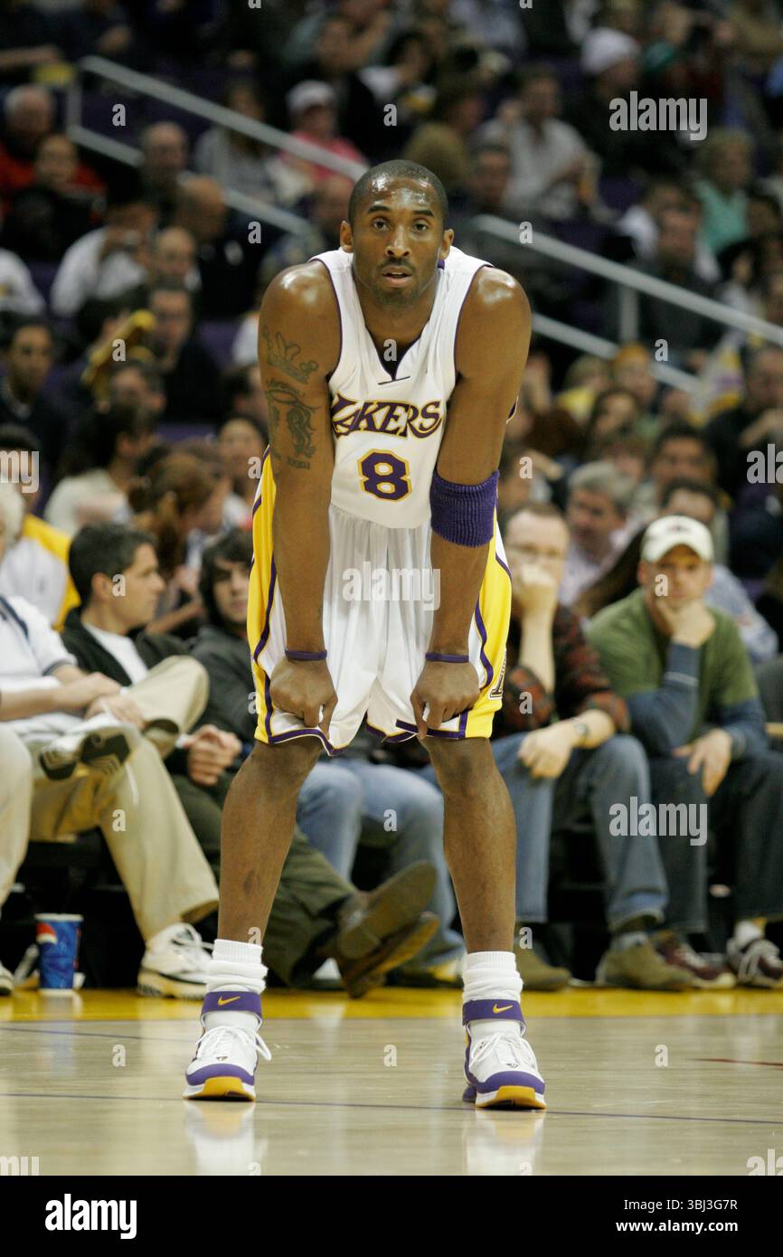 Kobe bryant lakers 2005 hi-res stock photography and images - Alamy