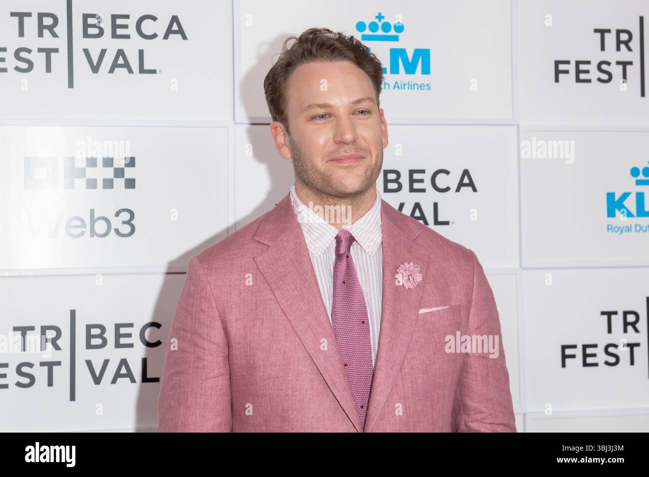 NEW YORK, NEW YORK - JUNE 12: Ben Lamb attends 
