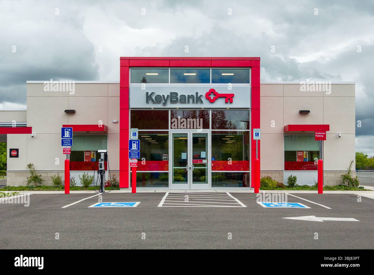 REDMOND, WA, USA, MAY 26, 2025:KeyBank bank exterior and trademark logo ...