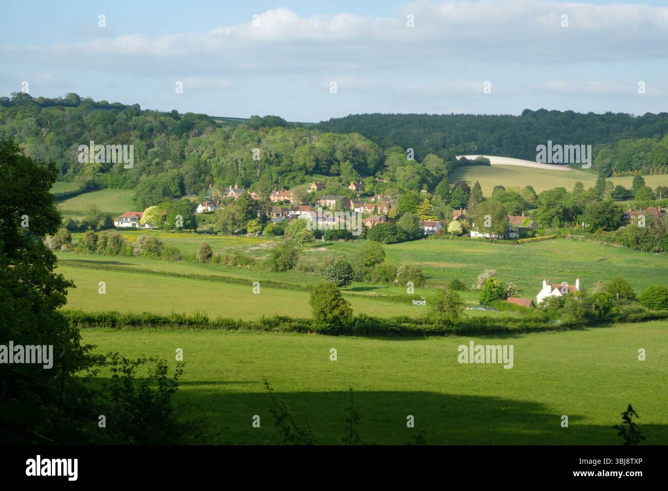 The pretty hillside hamlet of Pheasant's Hill, near Hambleden, Buckinghamshire Stock Photo