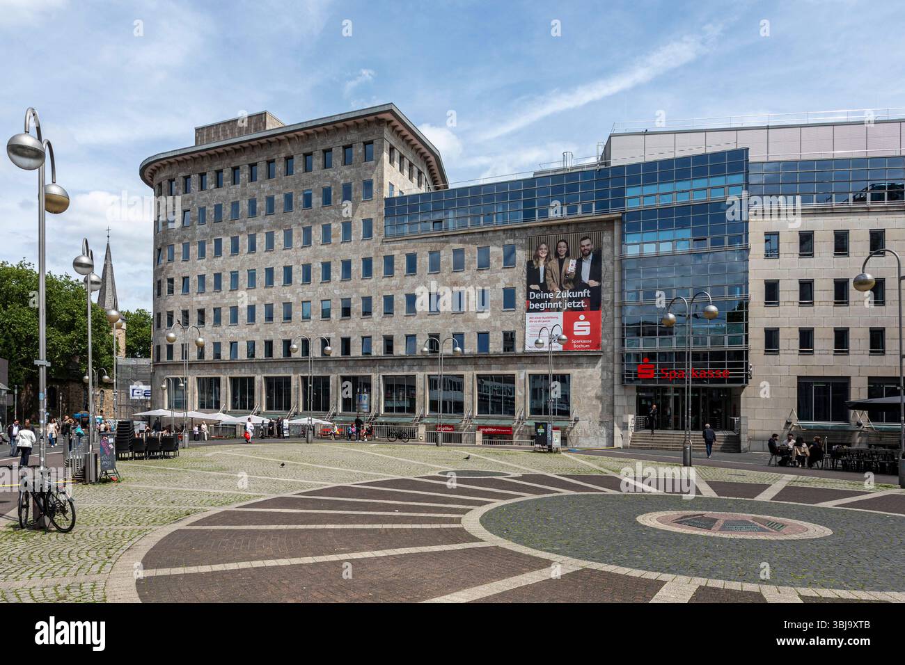 Hauptstelle der Sparkasse am Dr.-Ruer-Platz Bochum, Nordrhein-Westfalen ...