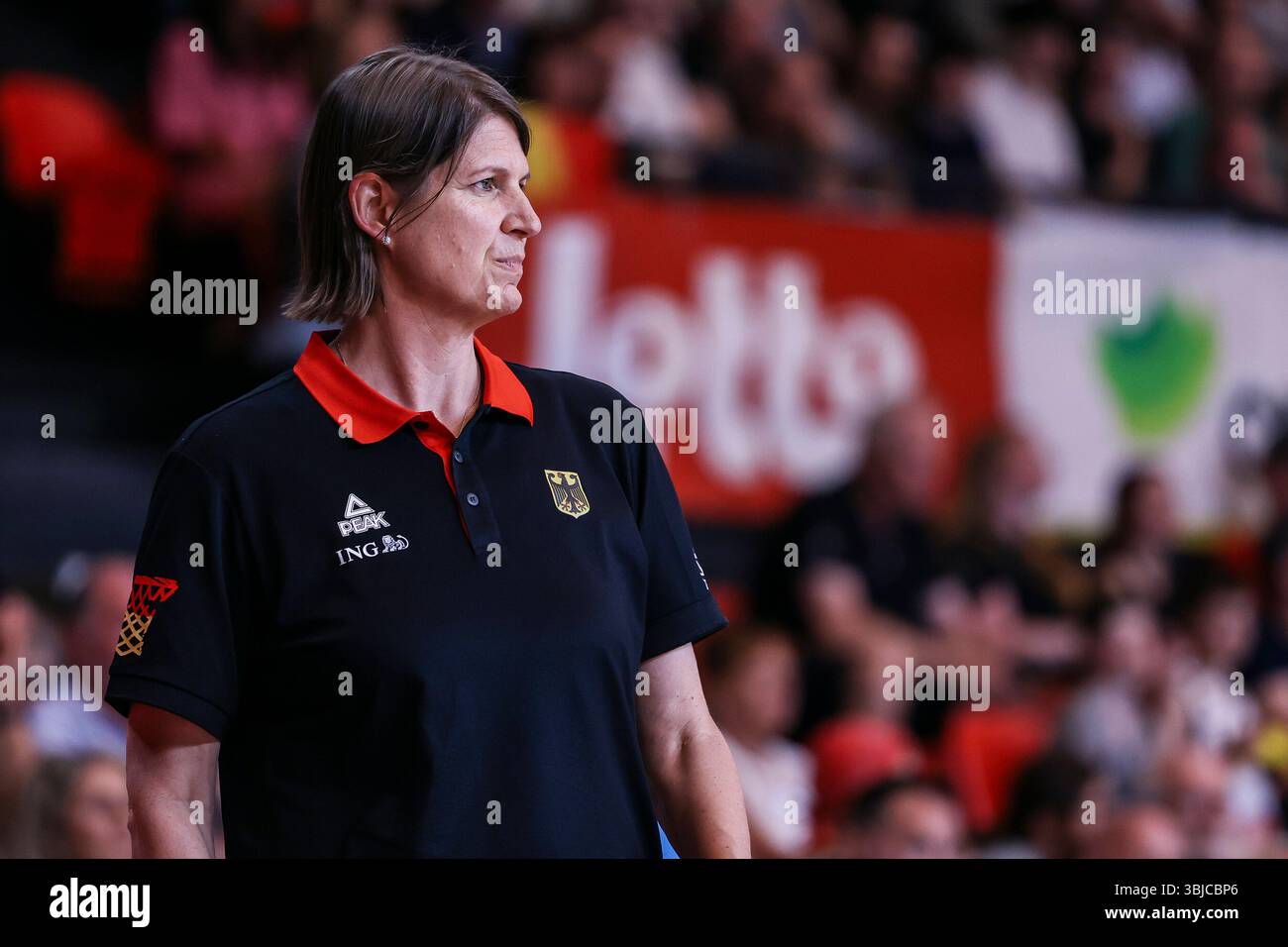 Lisa Thomaidis (Bundestrainerin Deutschland) Basketball Damen Testspiel ...