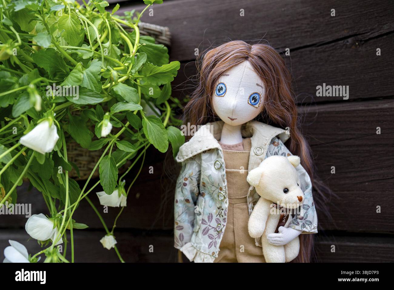 Girl handmade art hi-res stock photography and images - Alamy