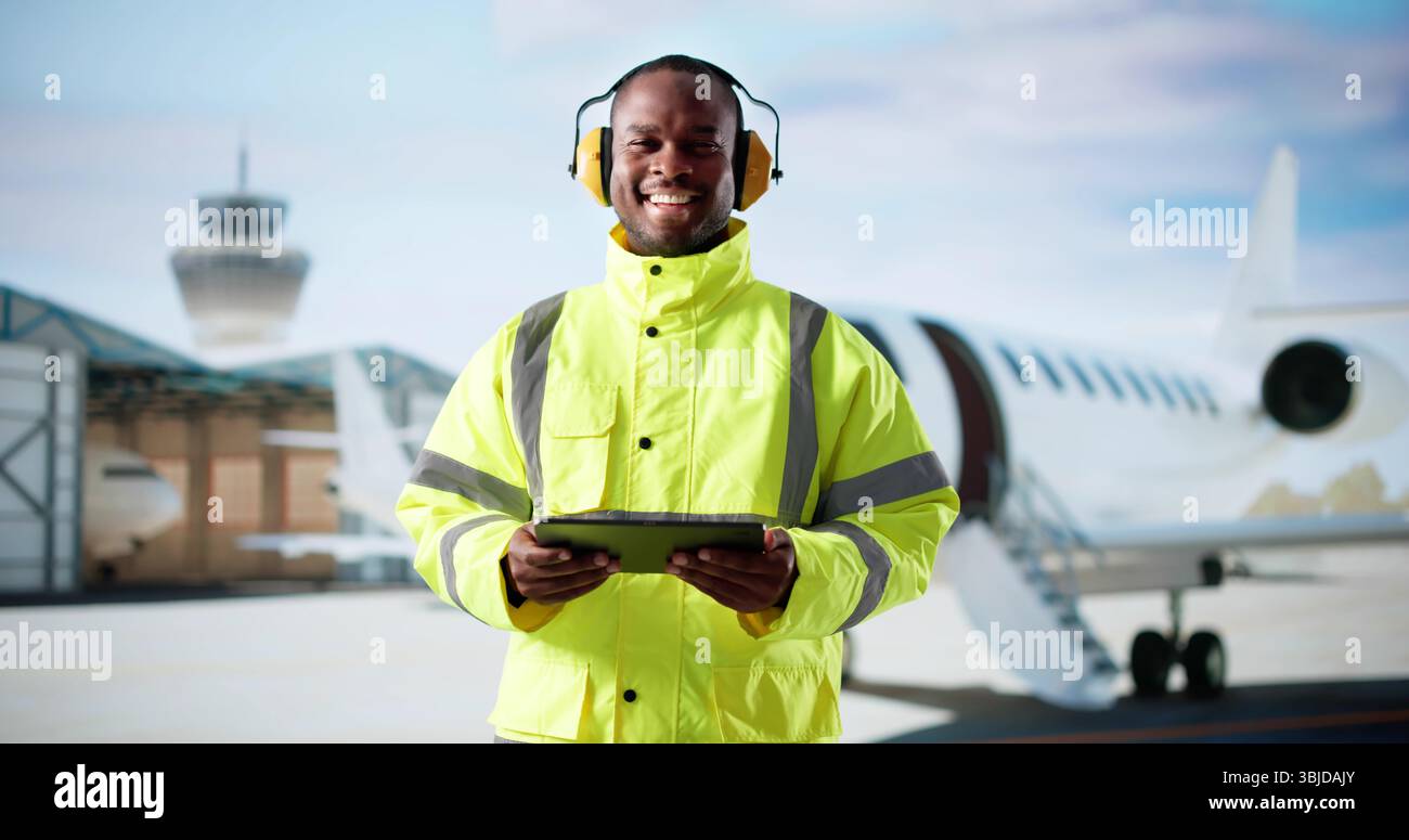 Black male flight mechanic hi-res stock photography and images - Alamy