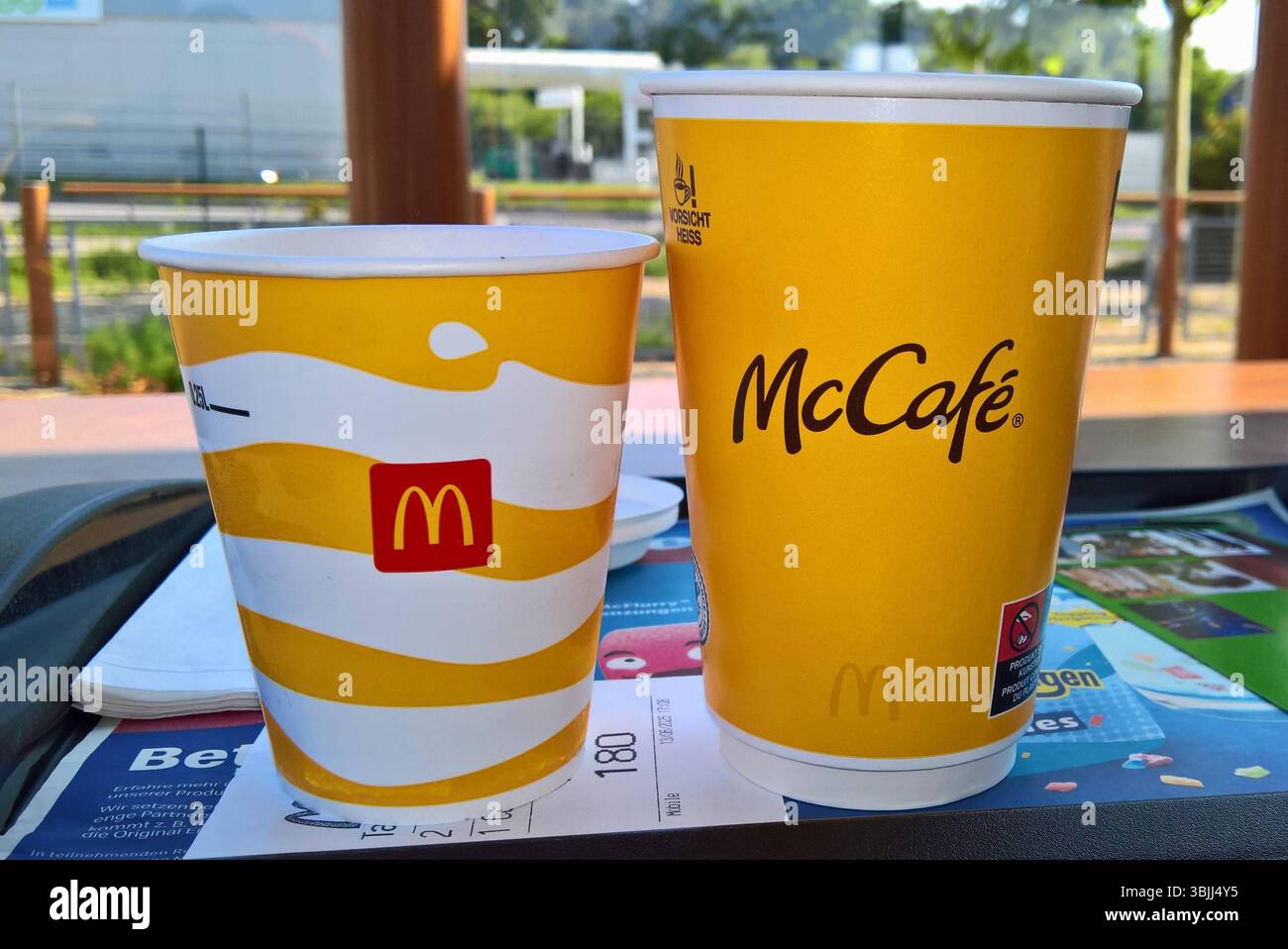 grande-becher-hi-res-stock-photography-and-images-alamy