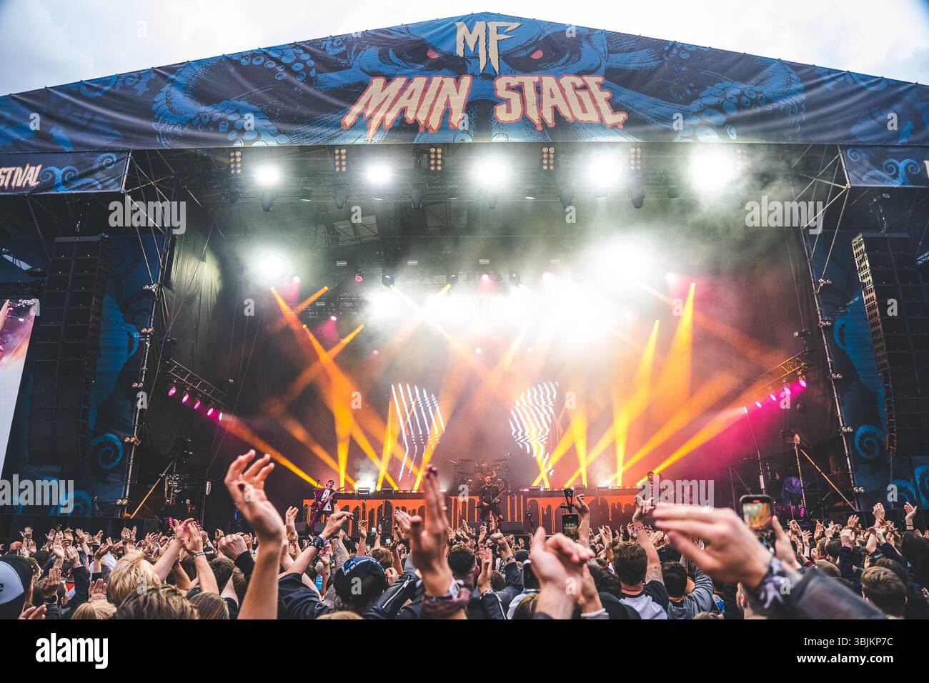 gdansk-poland-05th-june-2025-the-welsh-heavy-metal-band-bullet-for