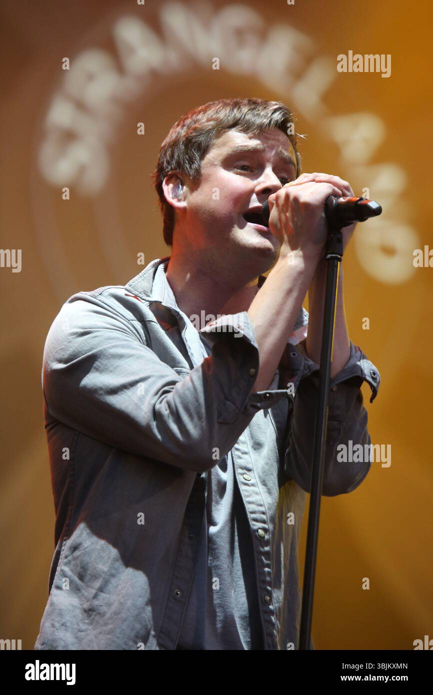 Пипинг Том (2012)