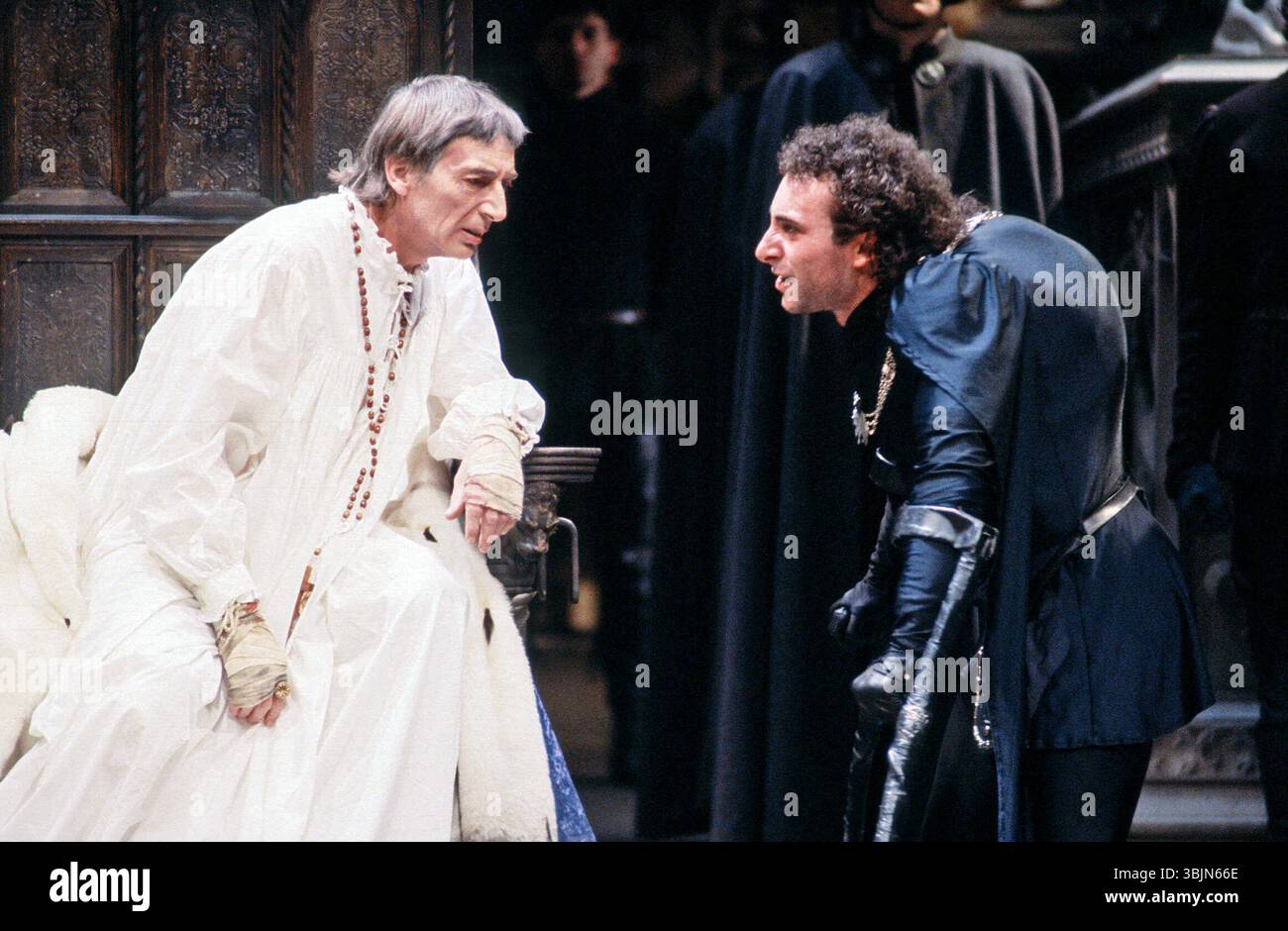 Richard Iii Rsc l-r: John Carlisle (King Edward IV), Antony Sher (Richard, Duke of ...