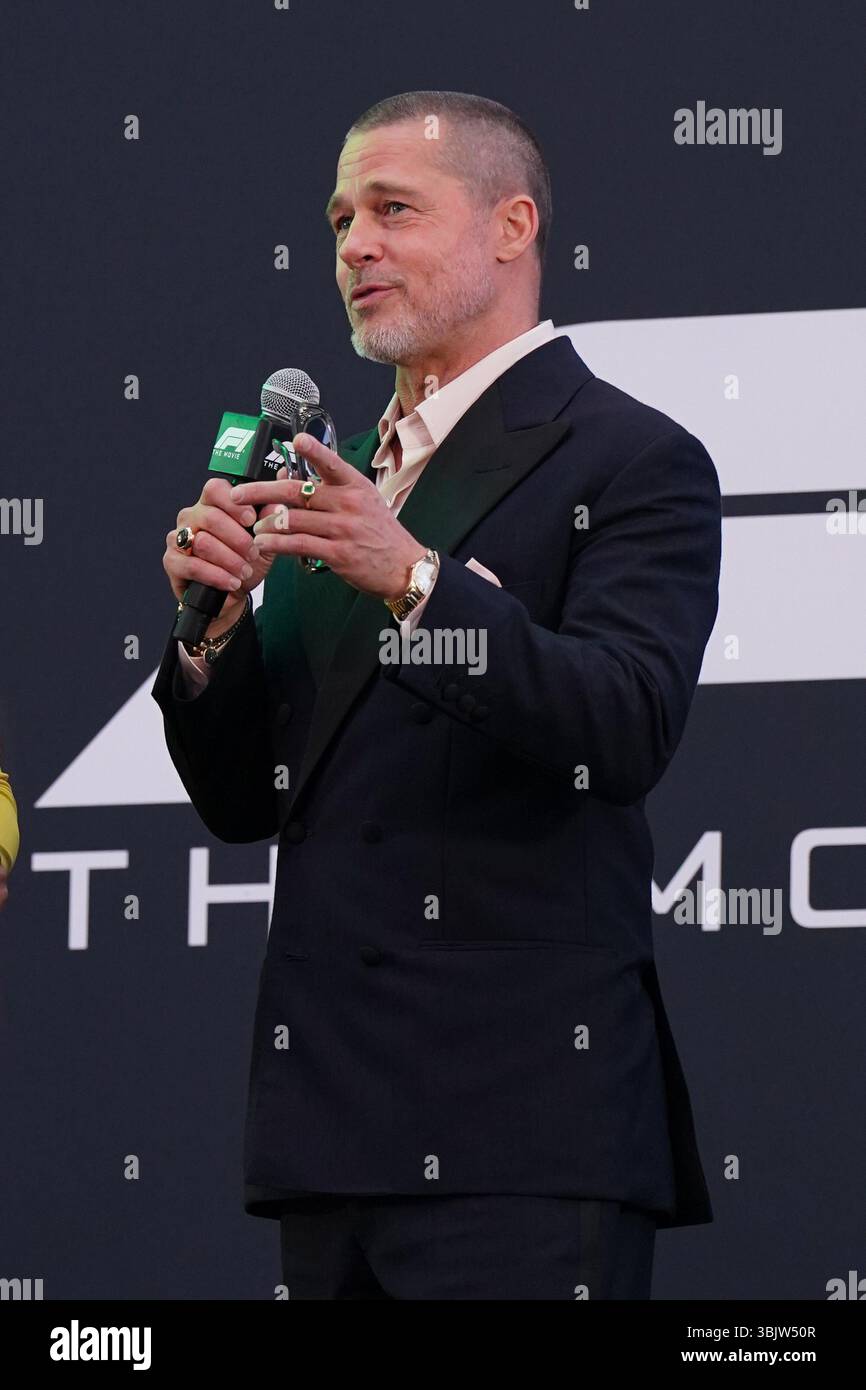 Brad Pitt At Arrivals For F1 THE MOVIE Premiere Times Square New brad-pitt-at-arrivals-for-f1-the-movie-premiere-times-square-new