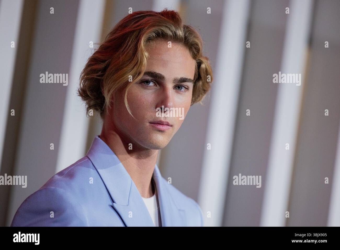 Cologne, Germany. 17th June, 2025. Moritz (19) from Berlin stands at a ...
