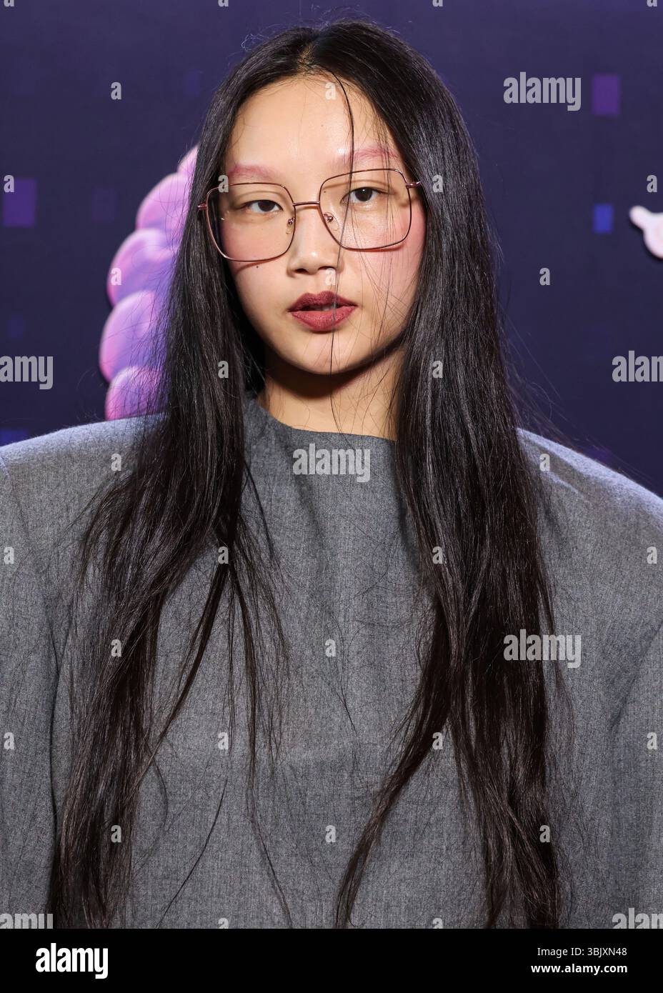 HOLLYWOOD, LOS ANGELES, CALIFORNIA, USA - JUNE 16: American R&B singer ...