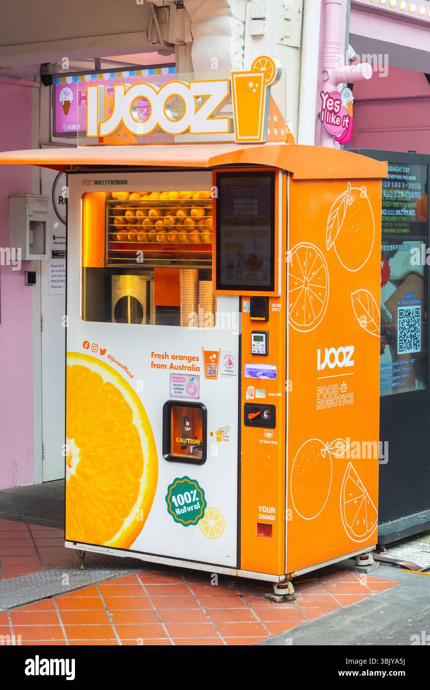 IJooz AI Smart Juice Vending Machine Placed Along The Street 