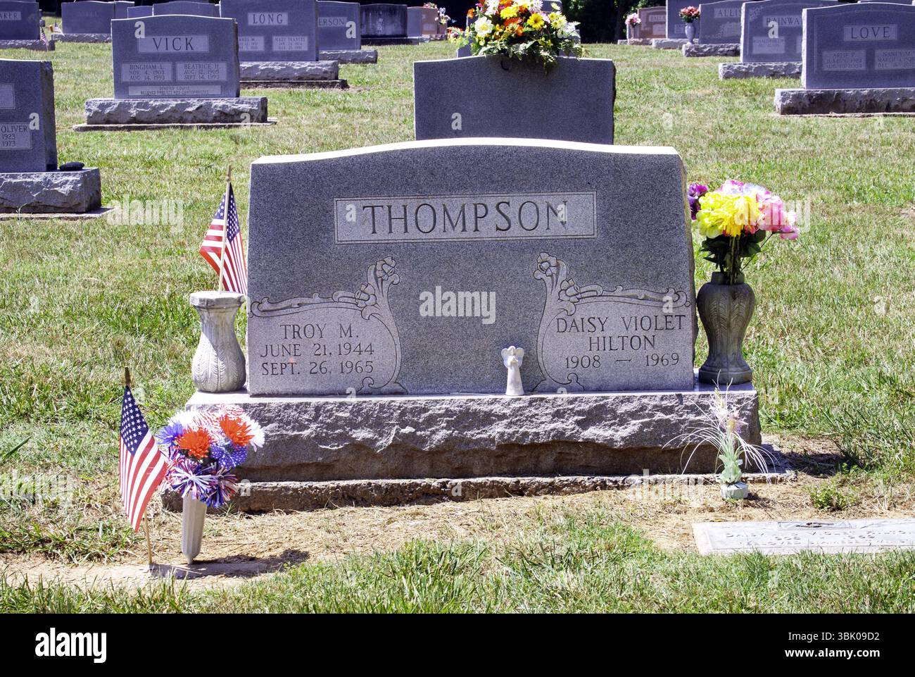 Grave of the Siamese Hilton twins, famous conjoined twins, at Myrtle Hill Cemetery in Rome, Georgia—memorializing their unique story. Stock Photo