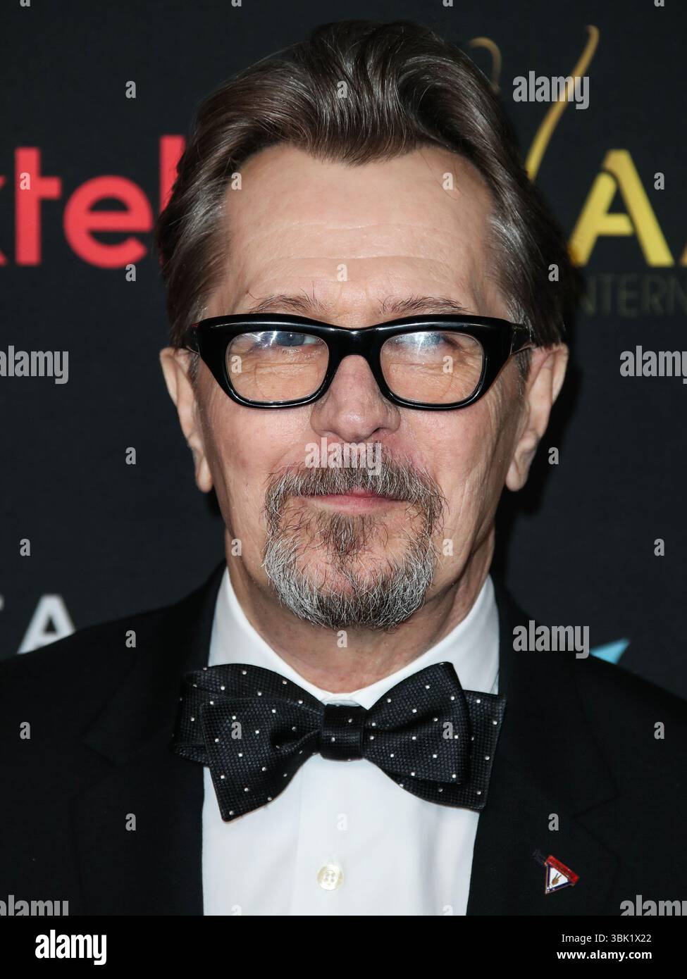 Daniel Radcliffe Discusses Kissing Emma Watson | TikTok, image size:975x1390