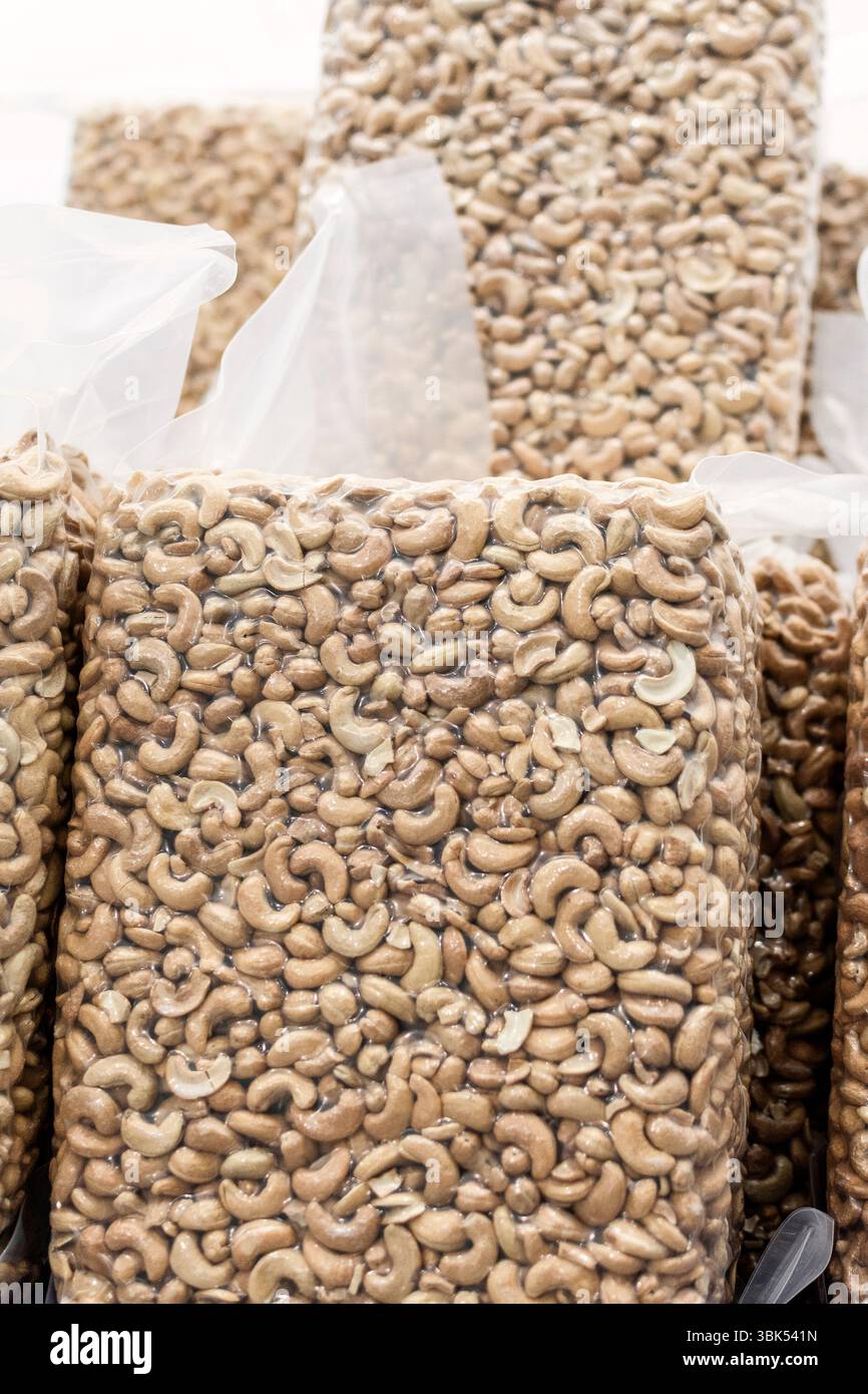 Cashew nuts in package hi res stock photography and images Alamy