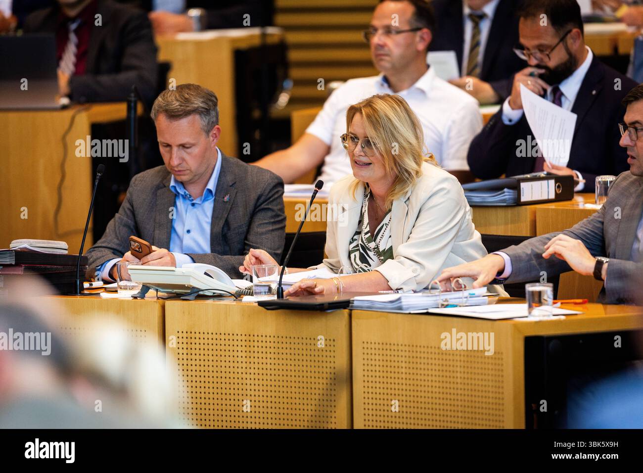 180625 Erfurt , 180625 , Plenum Landtag Thüringen im Bild: Andreas Bühl und ...