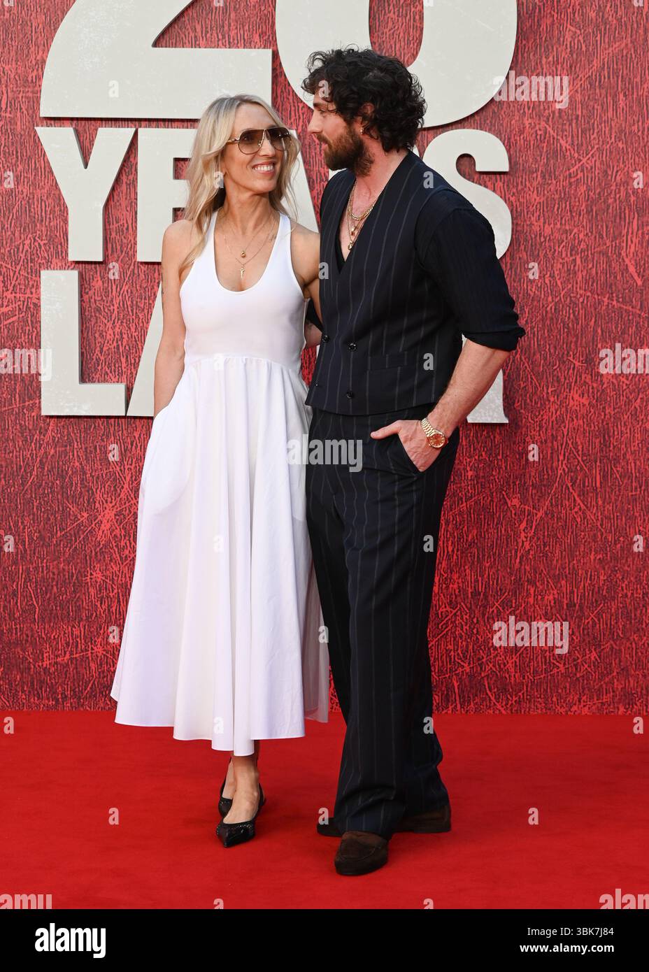 Anya Taylor-Joy \u0026 Nicholas Hoult Premiere The Menu In NYC – BeautifulBallad, image size:928x1390